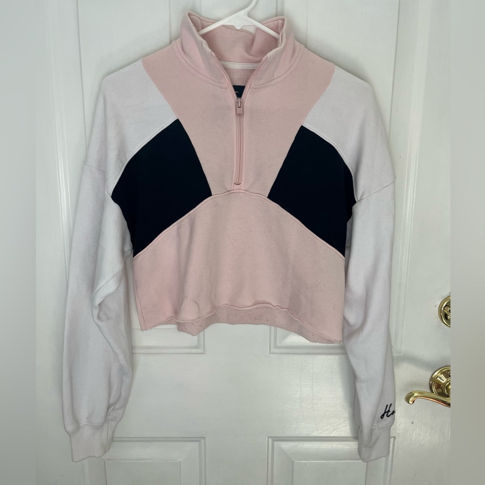 Hollister: cropped sweater, color block, size XS